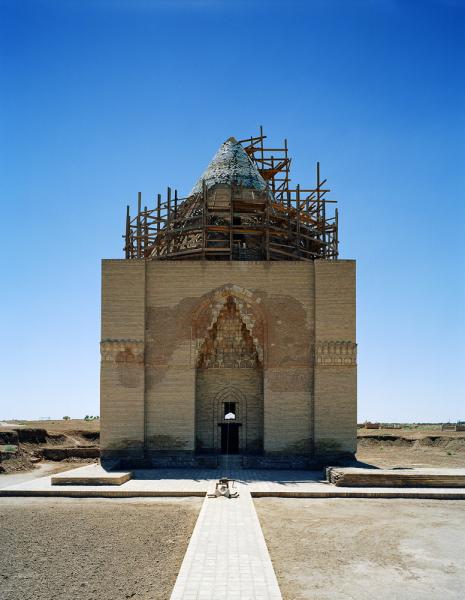 The Soltan Tekeş Mausoleum (aka Soltan Takesh Mausoleum) in Konye Urgench near the border between Turkmenistan and Uzbekistan.The ancient city of Urgench has ruins dating back to the 12th Century and has been designated an UNESCO World Heritage Site.